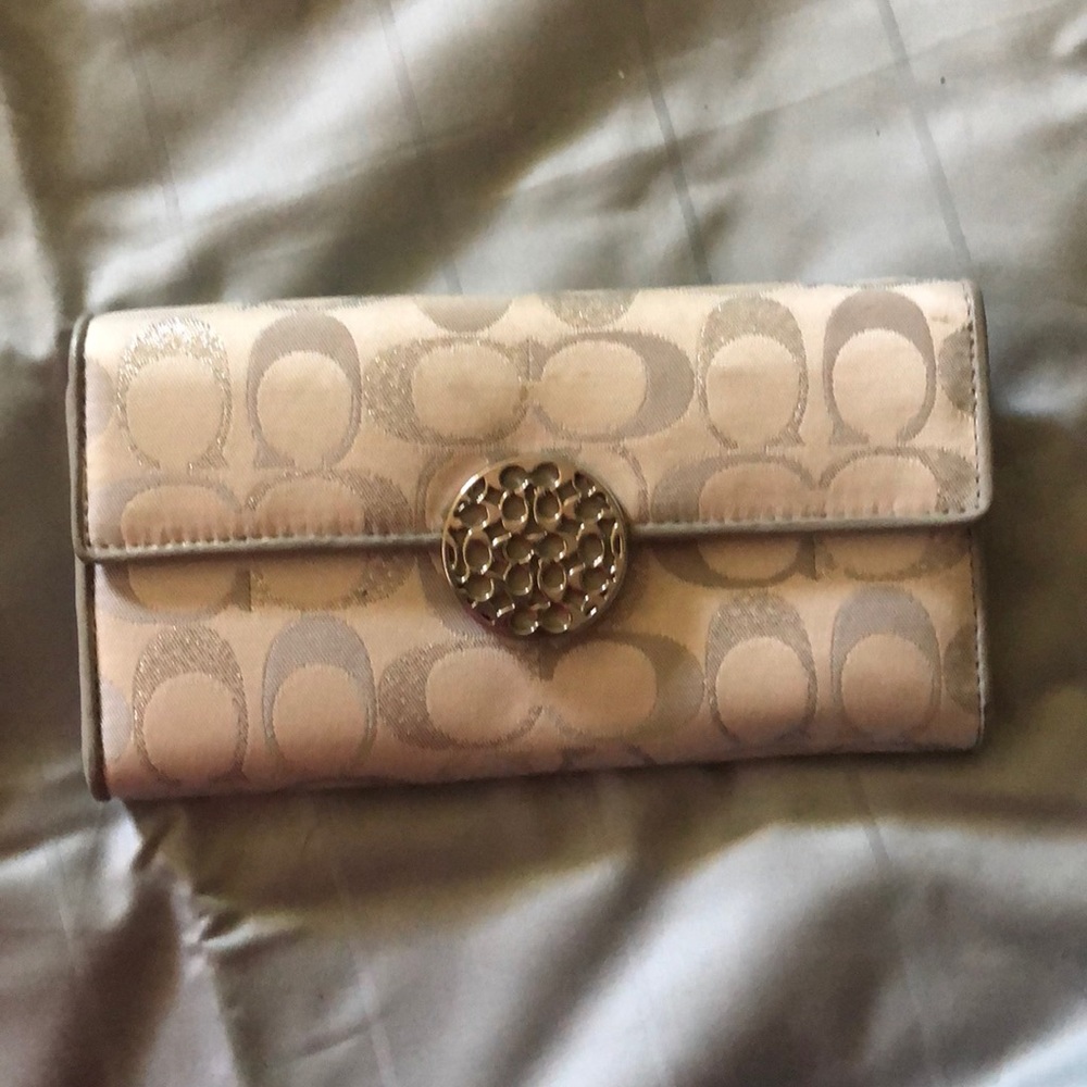 Coach signature print silver multi card wallet